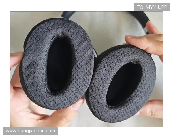 足球明星们钟爱的耳机品牌与推荐，助你提升运动时的音乐体验